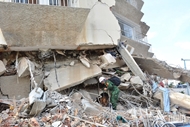 Vietnamese contingent continues search for earthquake victims in Venezuela despite harsh conditions